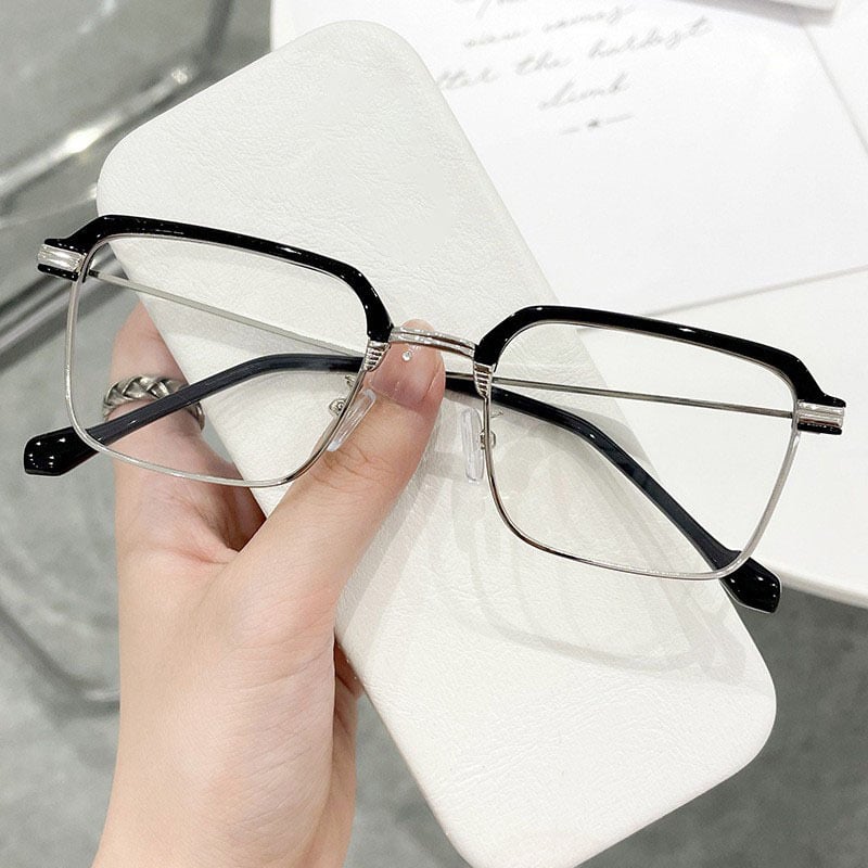 Vasaros išpardavimas🔥Paskutinės dienos akcija: 60% nuolaida 👓 Oneswear® ✨ Savaime prisitaikantys HD skaitymo akiniai🐟2️⃣4️⃣