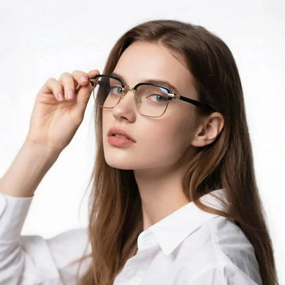 Vasaros išpardavimas🔥Paskutinės dienos akcija: 60% nuolaida 👓 Oneswear® ✨ Savaime prisitaikantys HD skaitymo akiniai🐟2️⃣4️⃣